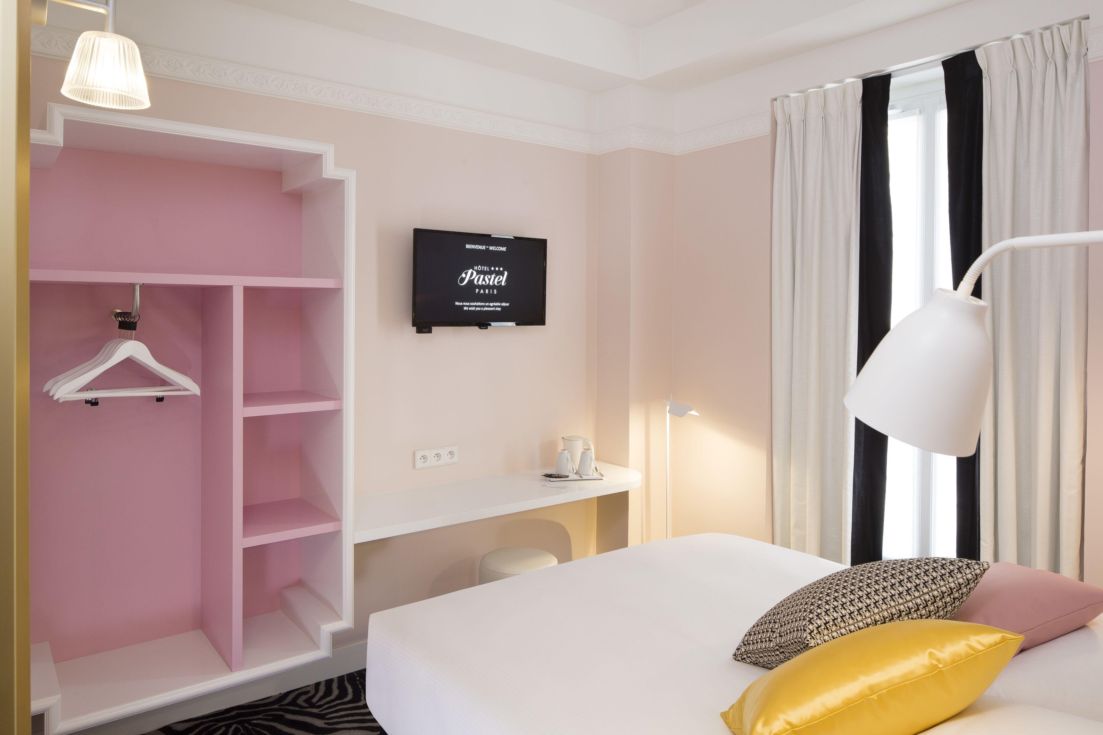 Pastel Hotel Paris