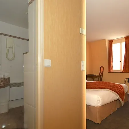 Pastel Hotel 3*
