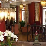Pastel Hotel Parigi
